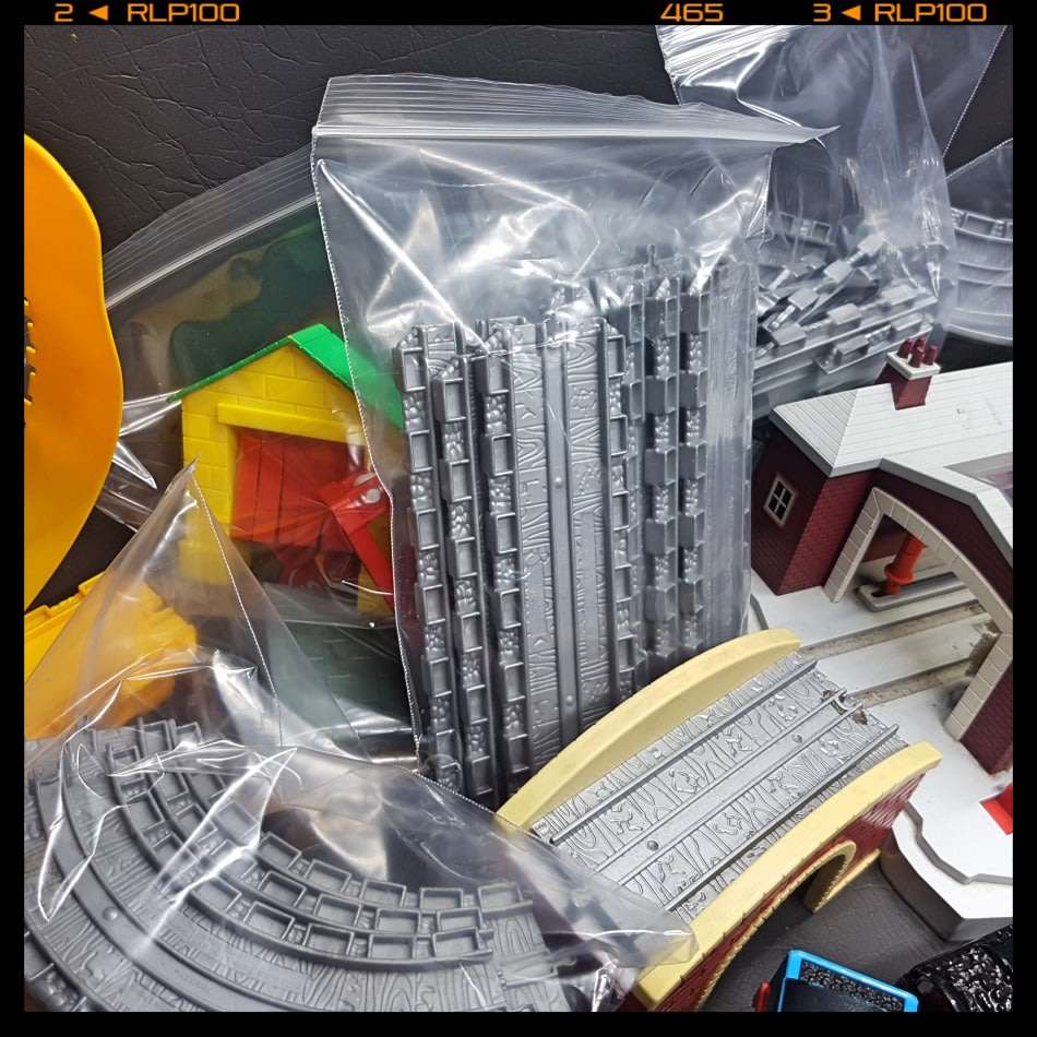 COLOSSAL!!!! Original Die Cast Metal Thomas and Friends Models and Track!!! (Bid for all!!!)