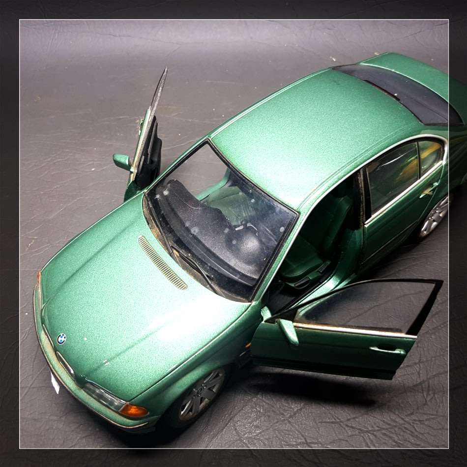 Large Original Die Cast Metal UT Models BMW 3 Series Scale 1:18