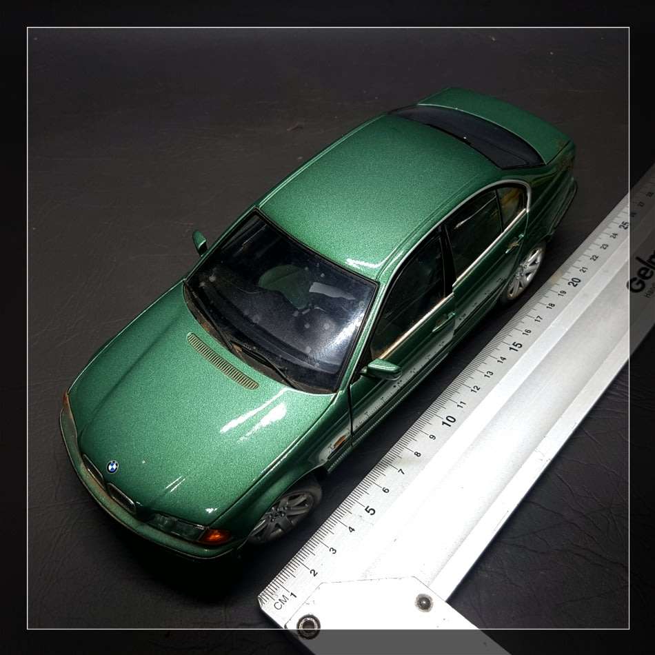 Large Original Die Cast Metal UT Models BMW 3 Series Scale 1:18