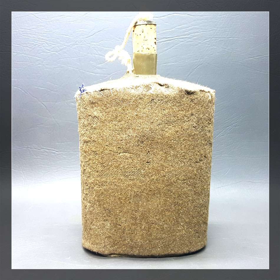 Original WW1 Enamel Drinking Flask With Cover!!!!