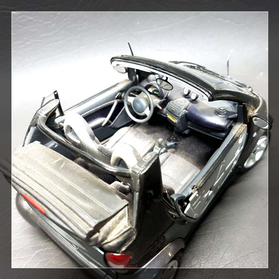 Original Detailed Die Cast Metal Scale 1:18 Smart Car Model