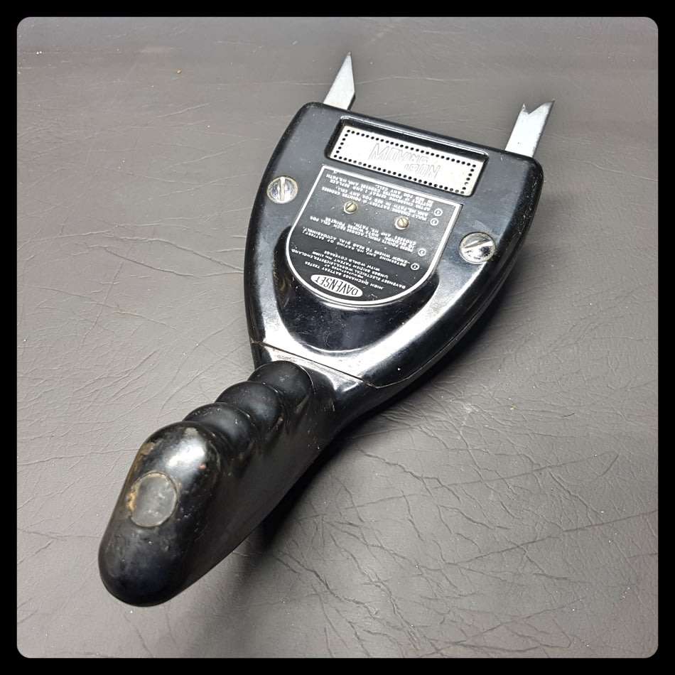 RARE!!! 1950's Davenset High Rate Discharge Battery Tester!!!!