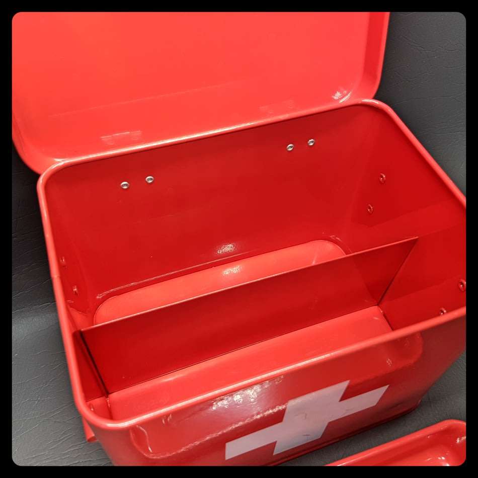 Original Lithographed Tin Metal Medical Box with Metal Tray!!!