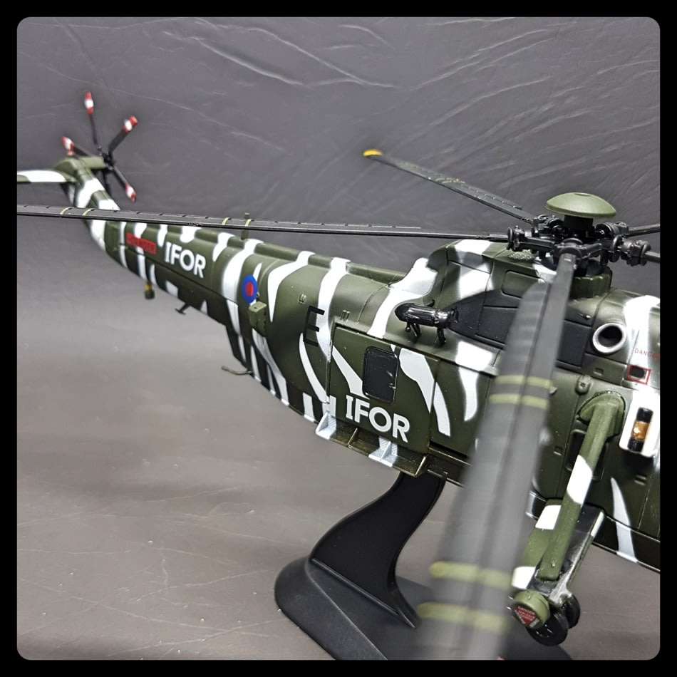 1996 Highly Detailed Die Cast Westland WS-61 Sea King Chopper Scale 1:72