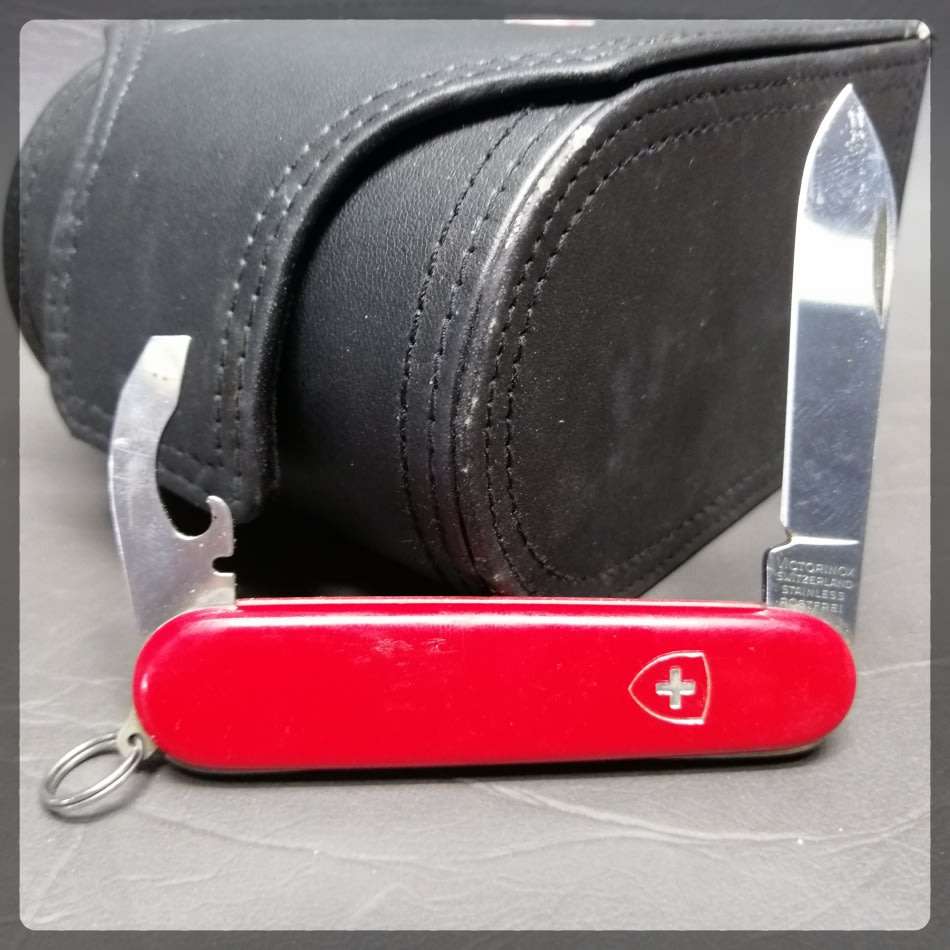 Original Victorinox Swiss Army Pocket Knife!!!