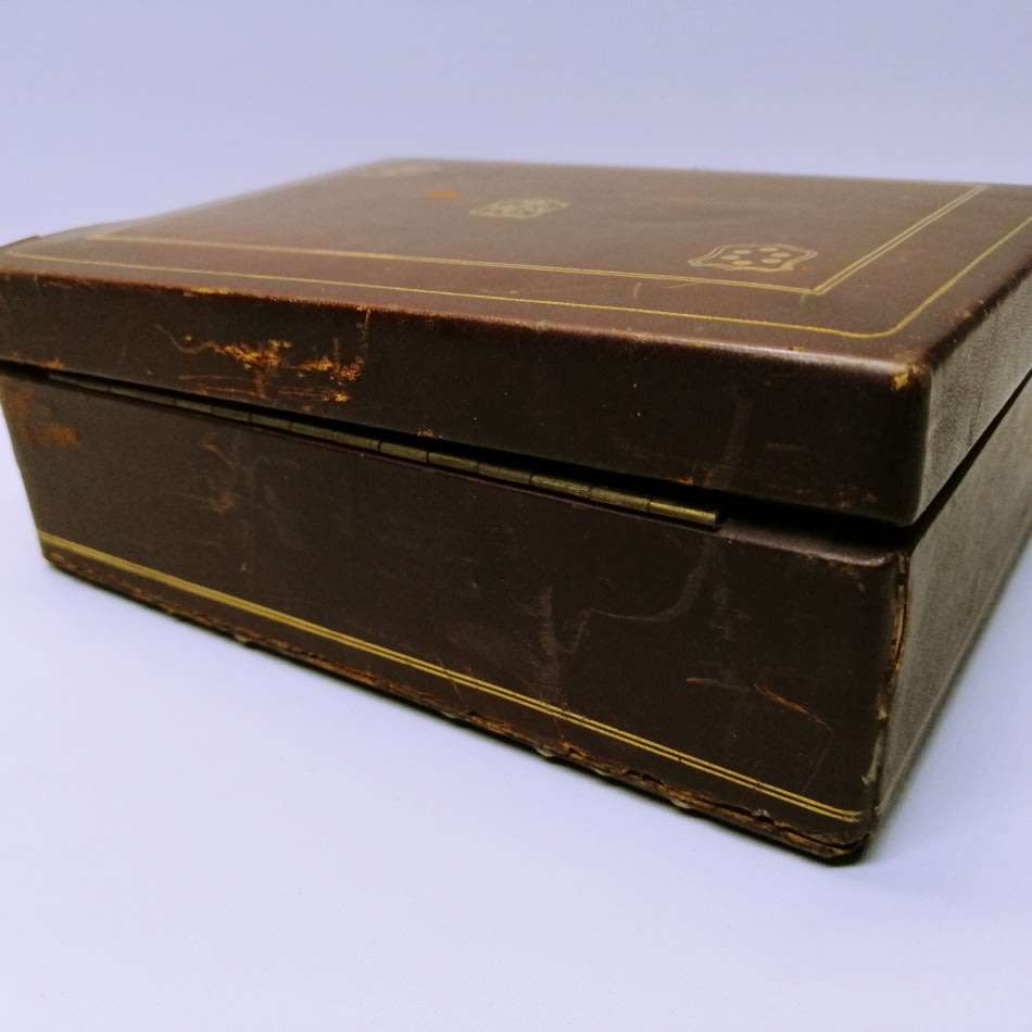 Original Vintage Leather Covered Cigar Box / Compartment Box!!!