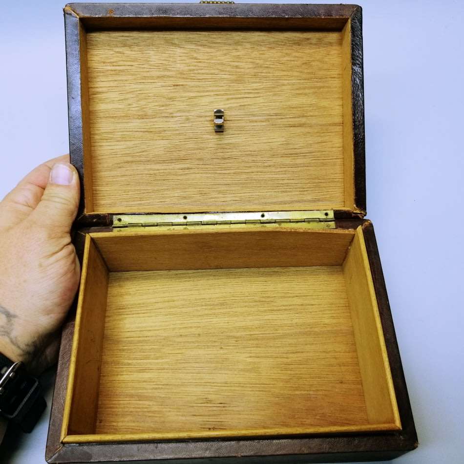 Original Vintage Leather Covered Cigar Box / Compartment Box!!!