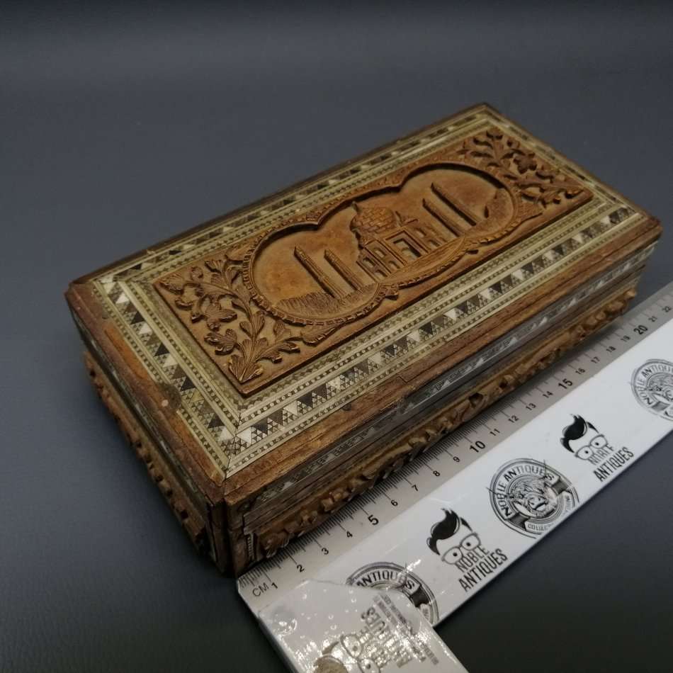 Highly Detailed Hand Crafted Middle Eastern Wood and Mother of Pearl Inlay Box!!!