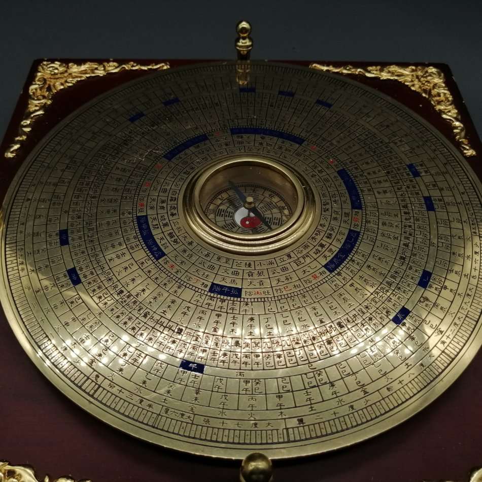 Large Original Solid Brass on Footed Wood Stand Feng Shui Compass!!