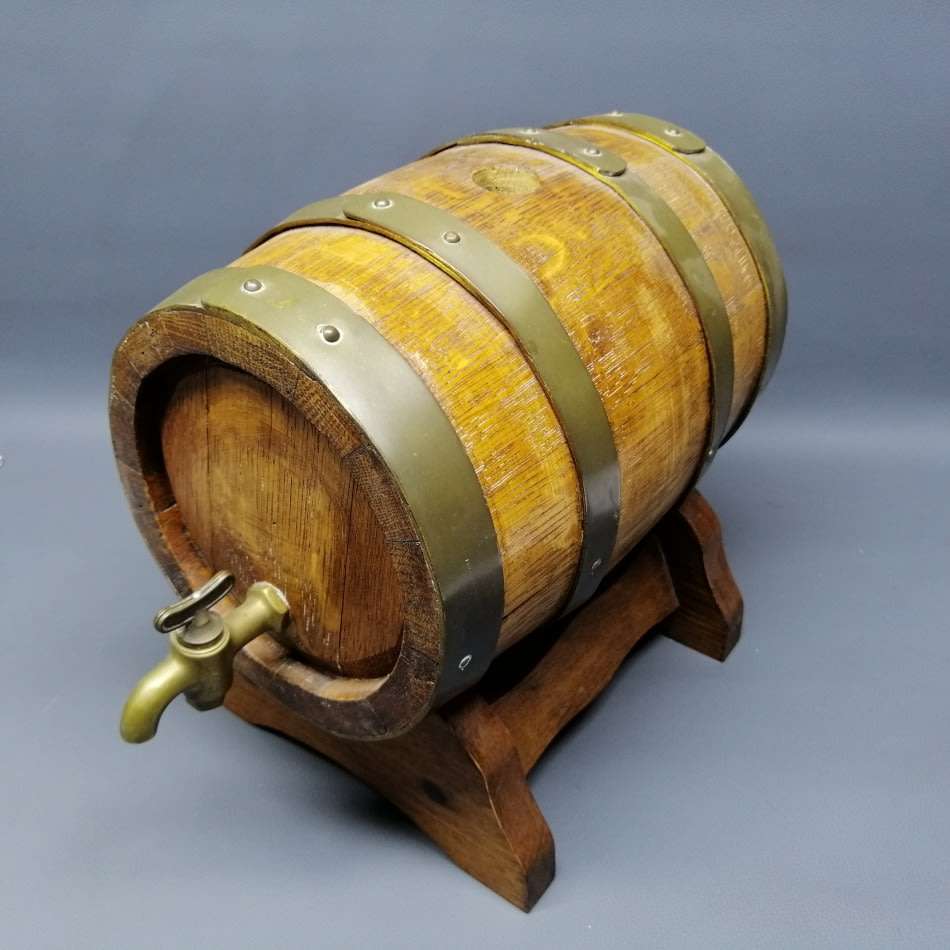 Large Original Wood and Brass Mini Wine Barrel!!!