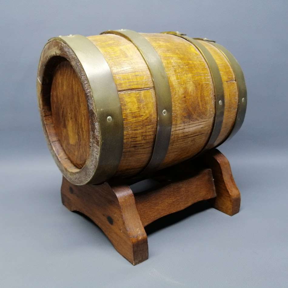 Large Original Wood and Brass Mini Wine Barrel!!!