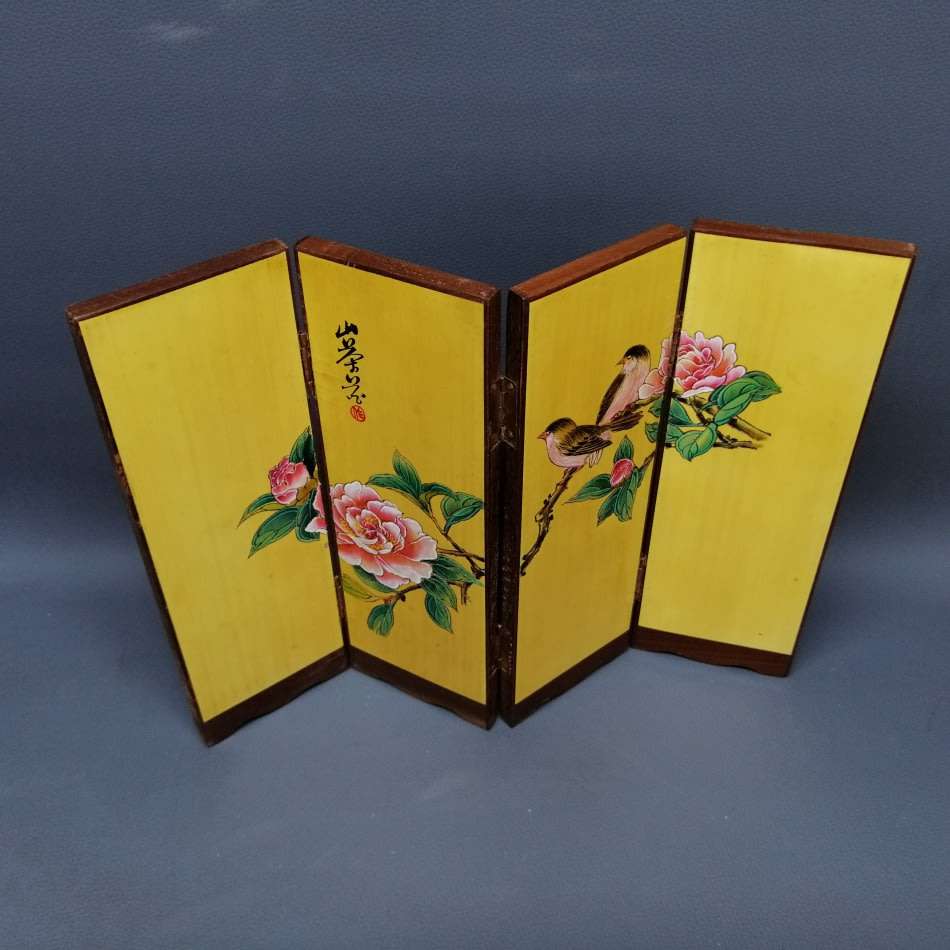 Vintage Hand Crafted Wood and Hand Painted Oriental Table Divider!!!