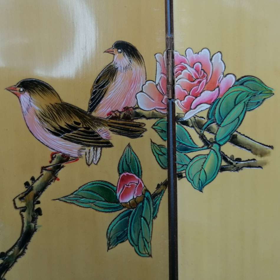 Vintage Hand Crafted Wood and Hand Painted Oriental Table Divider!!!