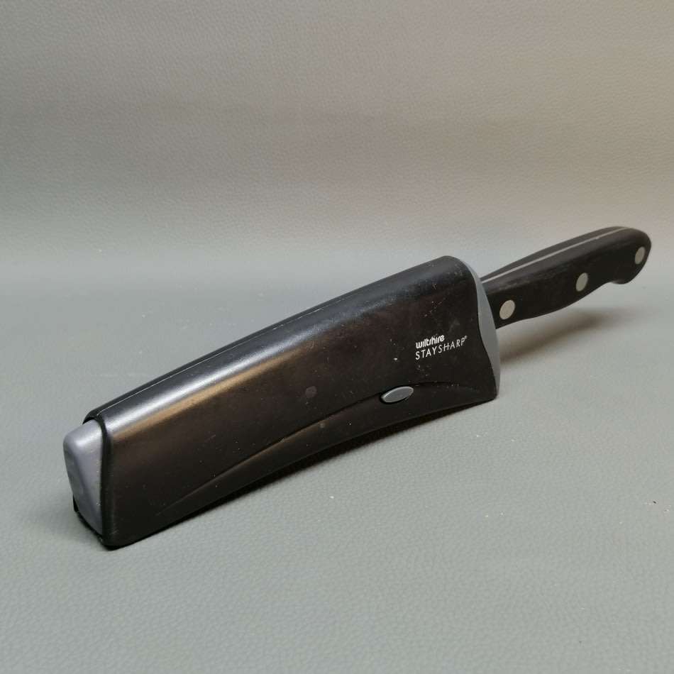 Original Wiltshire Stay Sharp Kitchen Knife and Sharpener Case!!!