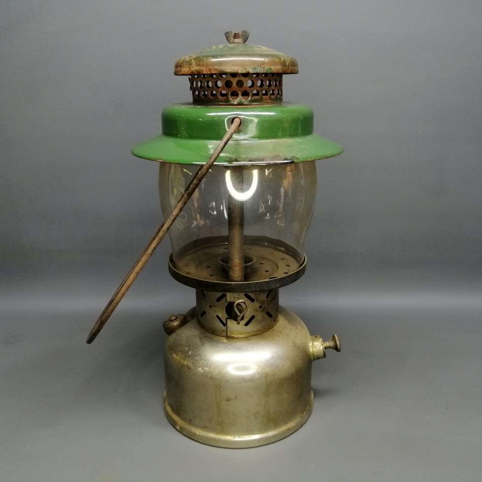 Large Vintage EMPIRE No237 Kerosene Lantern!!!