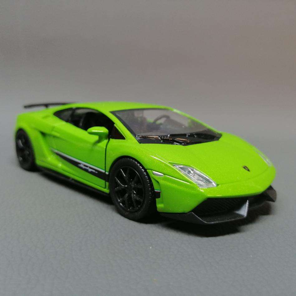 Original Detailed Die Cast Metal Lamborghini Gallardo!!!