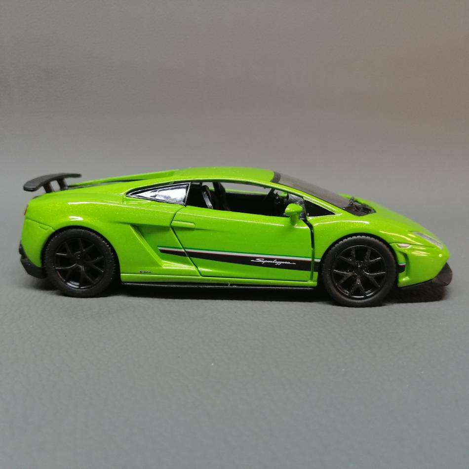 Original Detailed Die Cast Metal Lamborghini Gallardo!!!