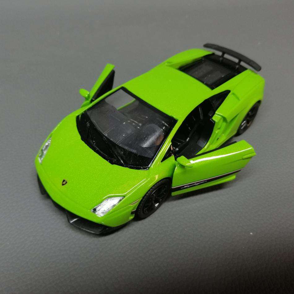 Original Detailed Die Cast Metal Lamborghini Gallardo!!!