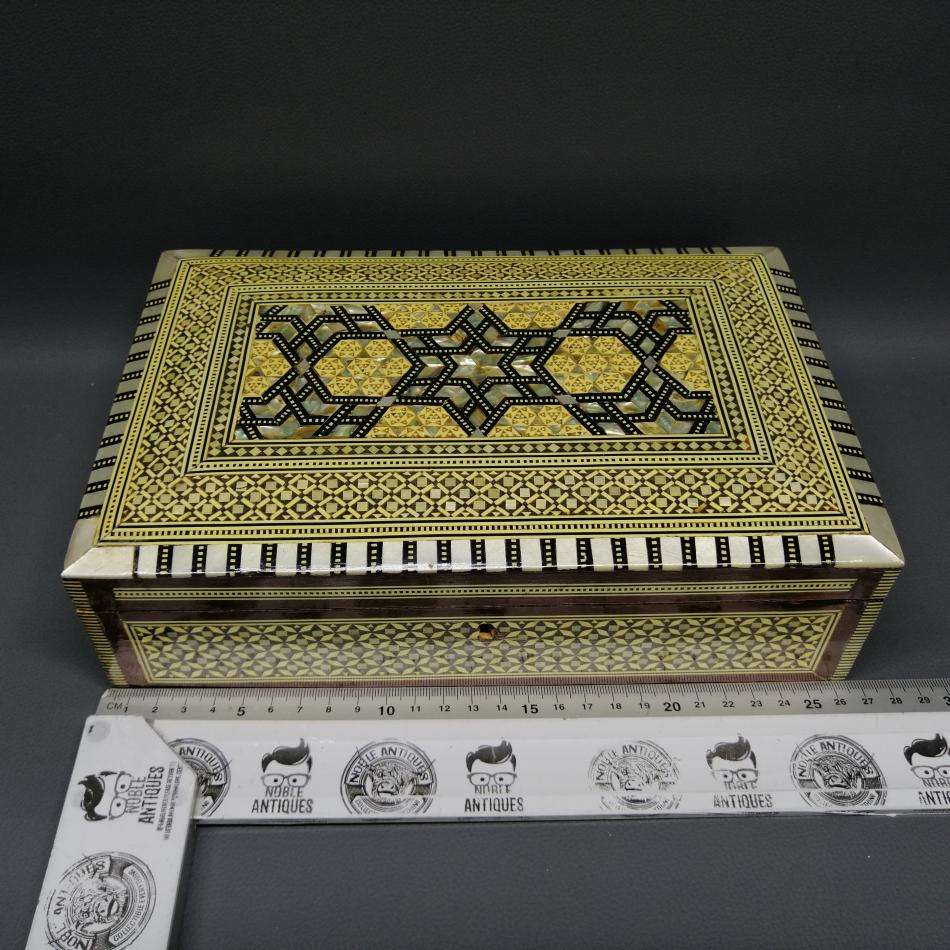 RARE!!! LARGE Highly Detailed Hard Crafted Wood with Bone and Mother of Pearl Inlay Box!!!