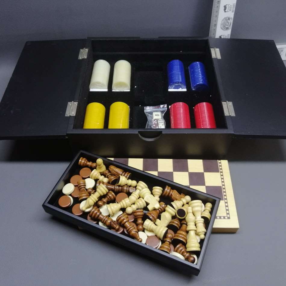 Fantastic!!! Wood Boxed Table Chess and Draughts Set!!! All Wood!!!