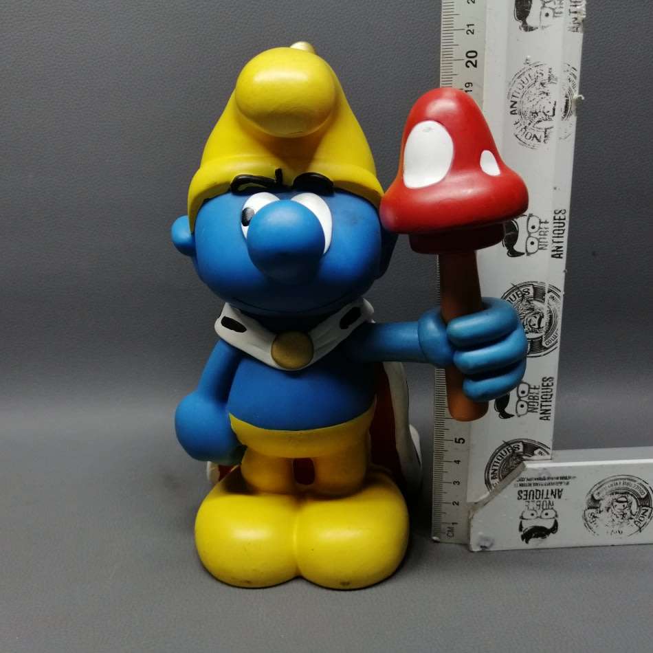 SUPER COOL!!! Large Original King Smurf Hard Plastic Savings Bank!!!
