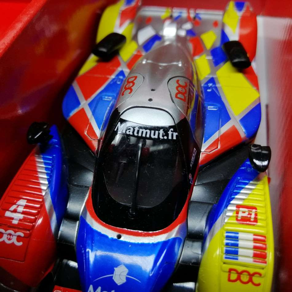 Original Boxed SCX Large Scale C2 GT Challenge Audi vs Peugeot!!! Almost New!!!