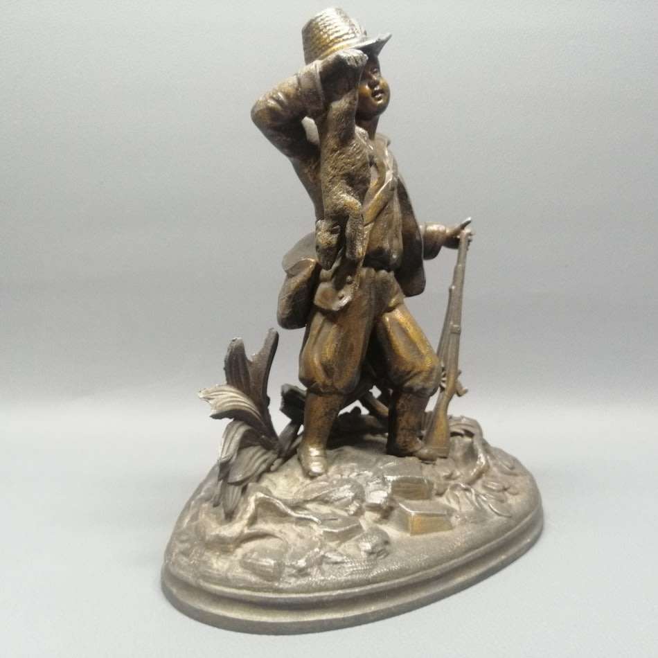 Detailed Vintage Cast Metal Hunter Statue and Base!!!