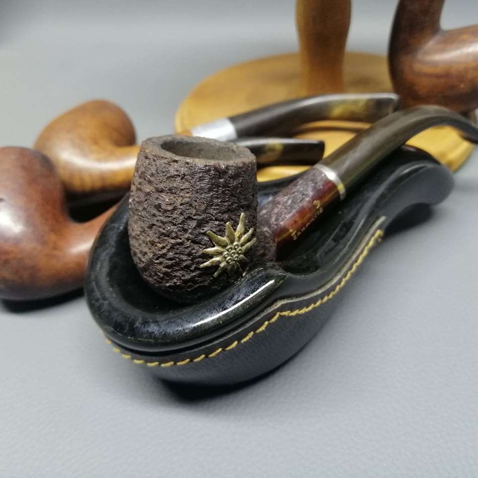 FANTASTIC!!!! Large Quality Estate Pipe Collection With Two Stands!!!