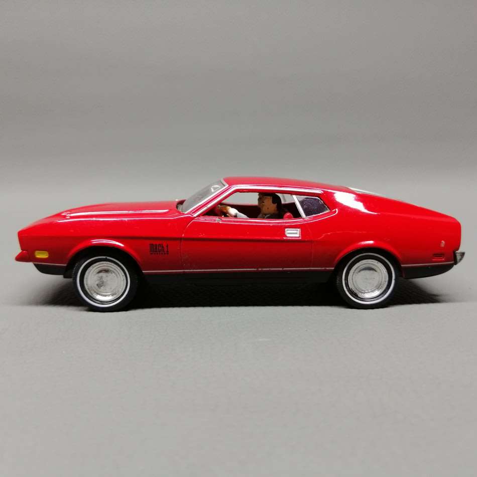 Original Highly Detailed Mustang Mach 1 James Bond Die Cast Metal Car!!