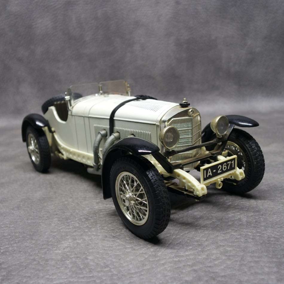 Detailed Scale 1:20 Die Cast Metal Mercedes Benz SSK!!!