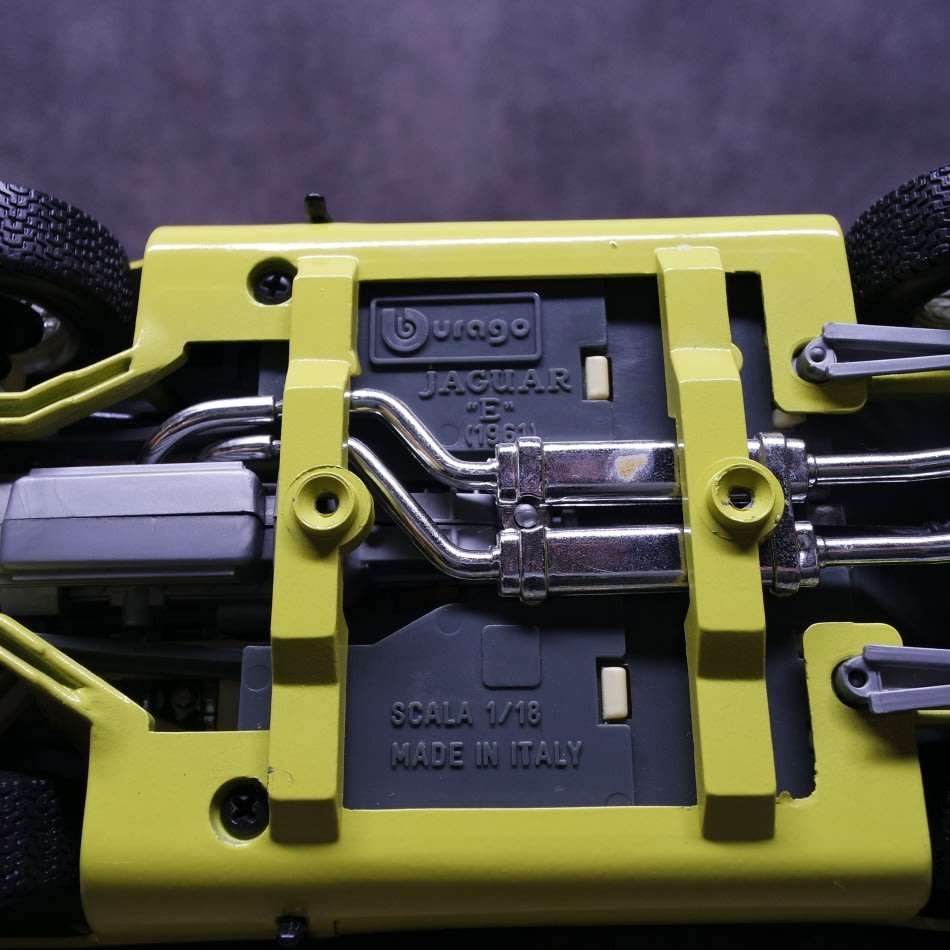 Detailed Scale 1:18 Die Cast Metal Jaguar E Type (1961)!!!