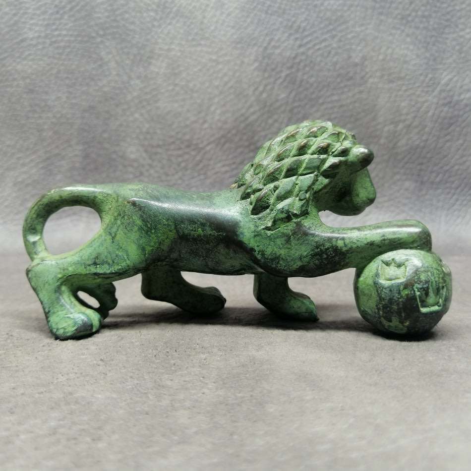 Cast Bronze Antique Lion Paperweight!!!