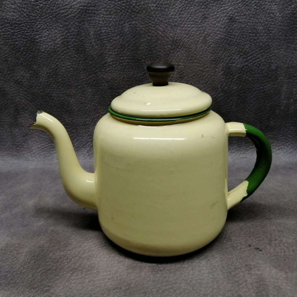 Super Cool!!! Vintage Yellow and Green Trim Heavy Weight Enamelware Coffee Pot!!!