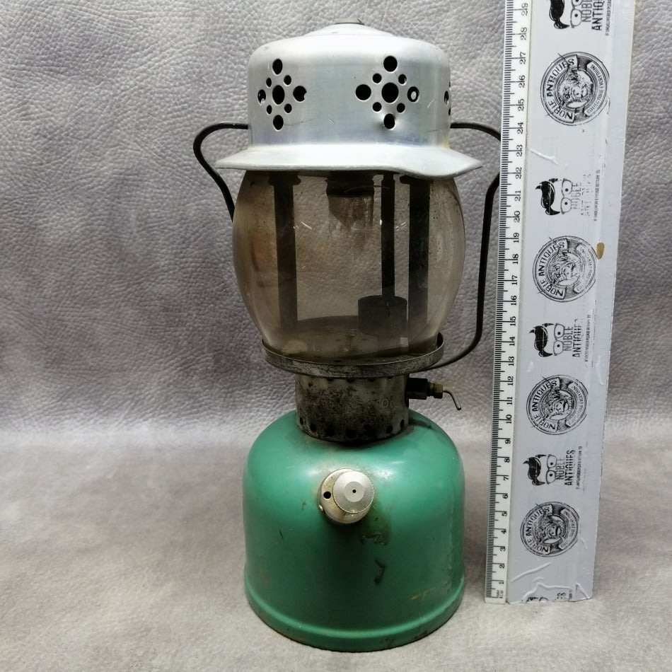 Original Vintage Coleman Model 237 Kerosene Lantern!!!