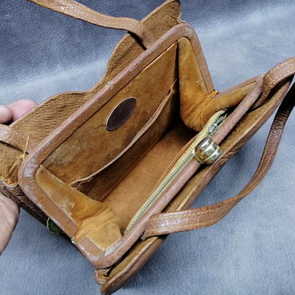 Fantastic!!! Luxury Vintage Ostrich Leather Handbag!!!!!!