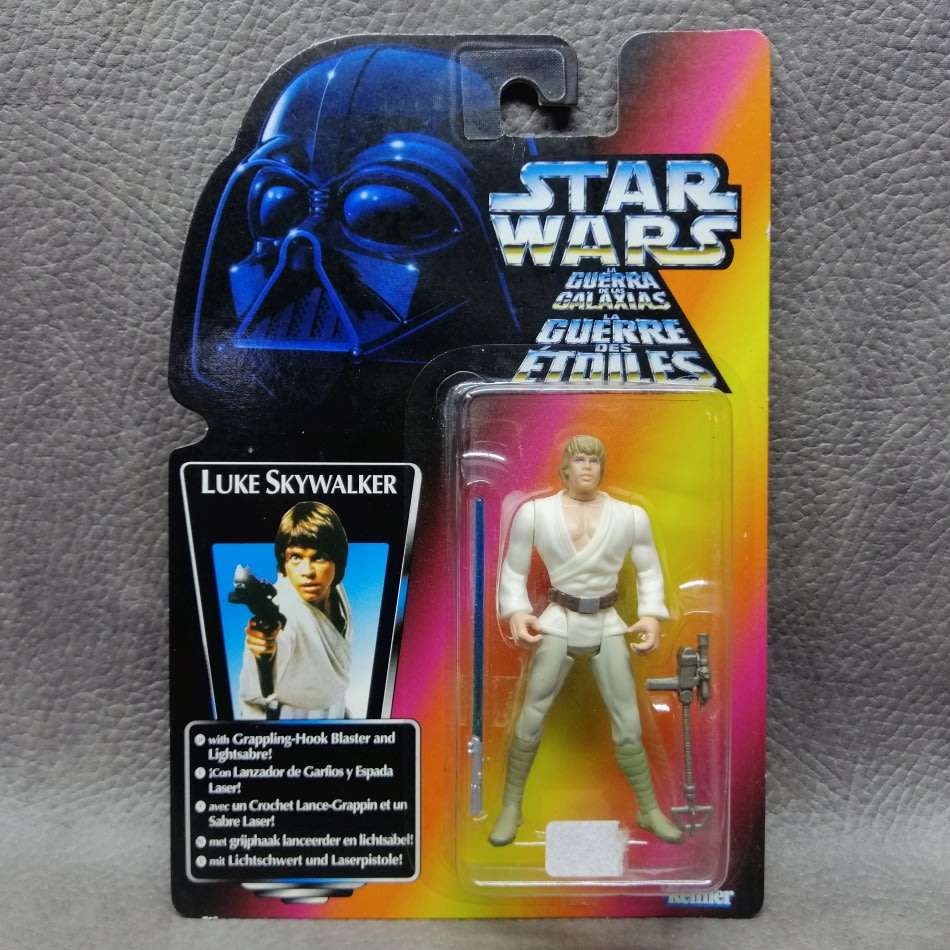 Original 1995 Vintage Carded Star Wars Luke Skywalker Figurine !!!