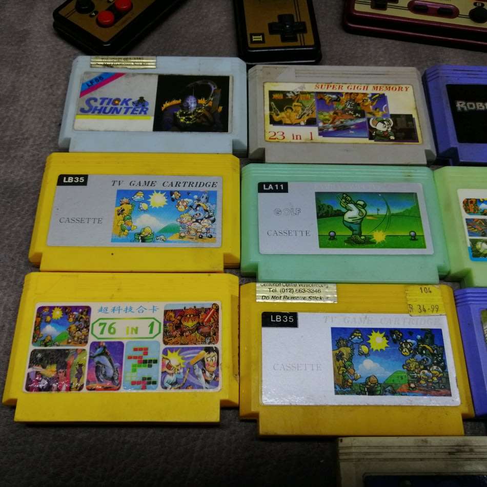 Vintage Cartridge Gaming Collection - Not Tested, No Power Adapter