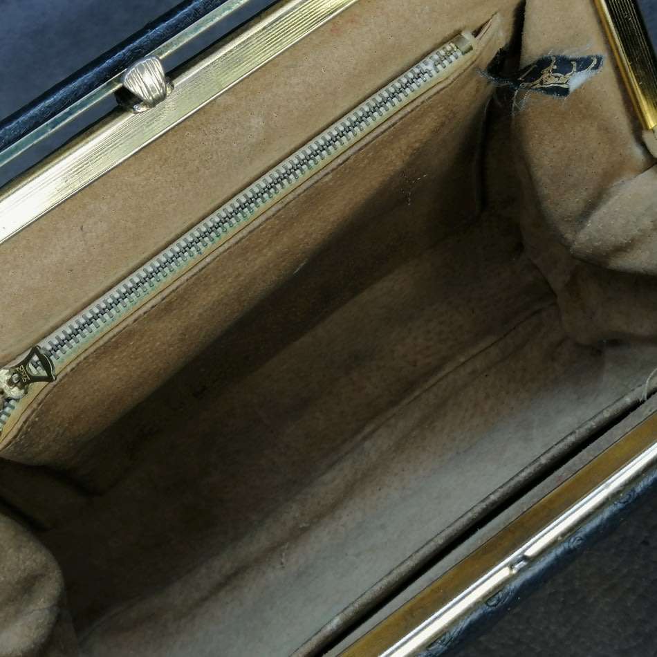 Genuine Ostrich Leather Vintage Ladies Hand Bag!!!