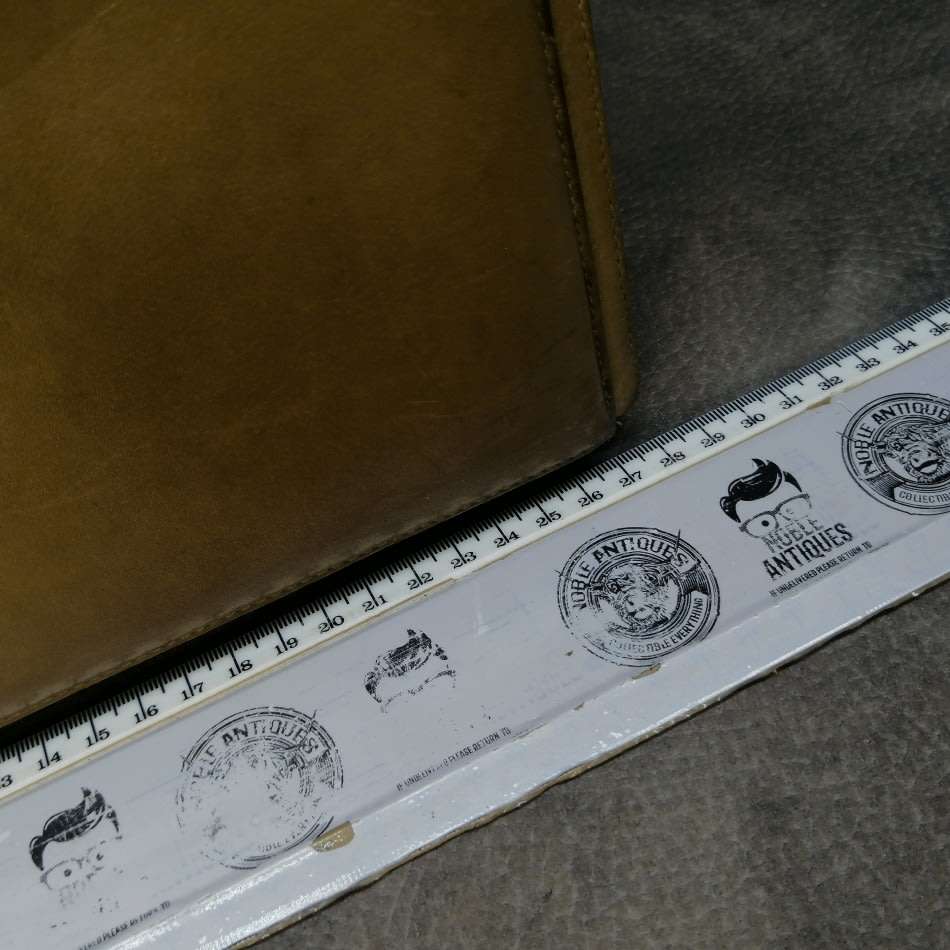 High Quality Ladies Genuine Leather Multi Pocket Hand and Shoulder Bag!!! Fantastic Condition!!!