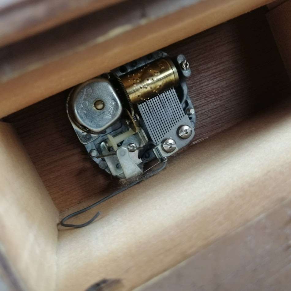 Fantastic!!! Original Wood Musical Jewelry Box!!! Working!!!