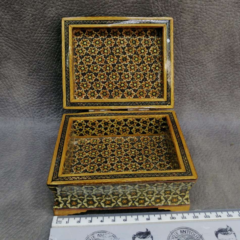 Fantastic!!! Highly Detailed Middle Eastern Wood Inlay Keep Sake Box!!!