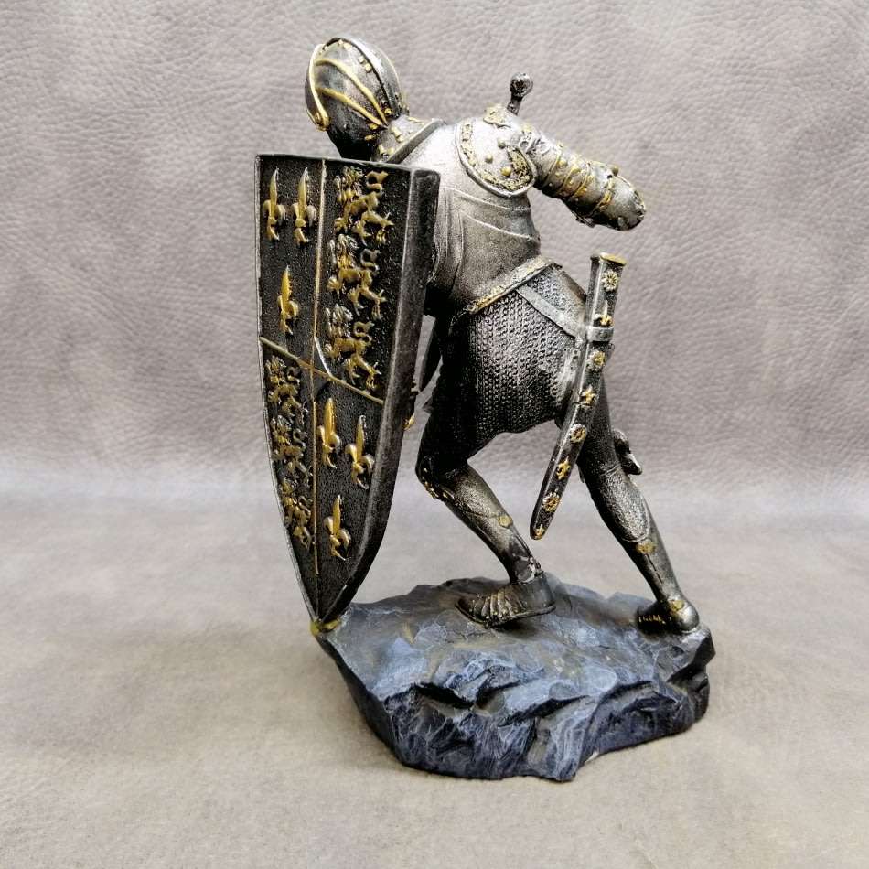 Fantastic!!! Highly Detailed Knight Statue Bookend (Hand Painted Cast Resin)