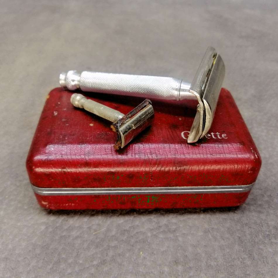 Super Cool!!! Vintage Box Razor and Miniature Working Razor!!!