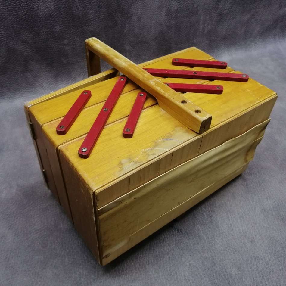 Vintage Wood Multi Level Sewing Box!!! Restoration Or Upcycling