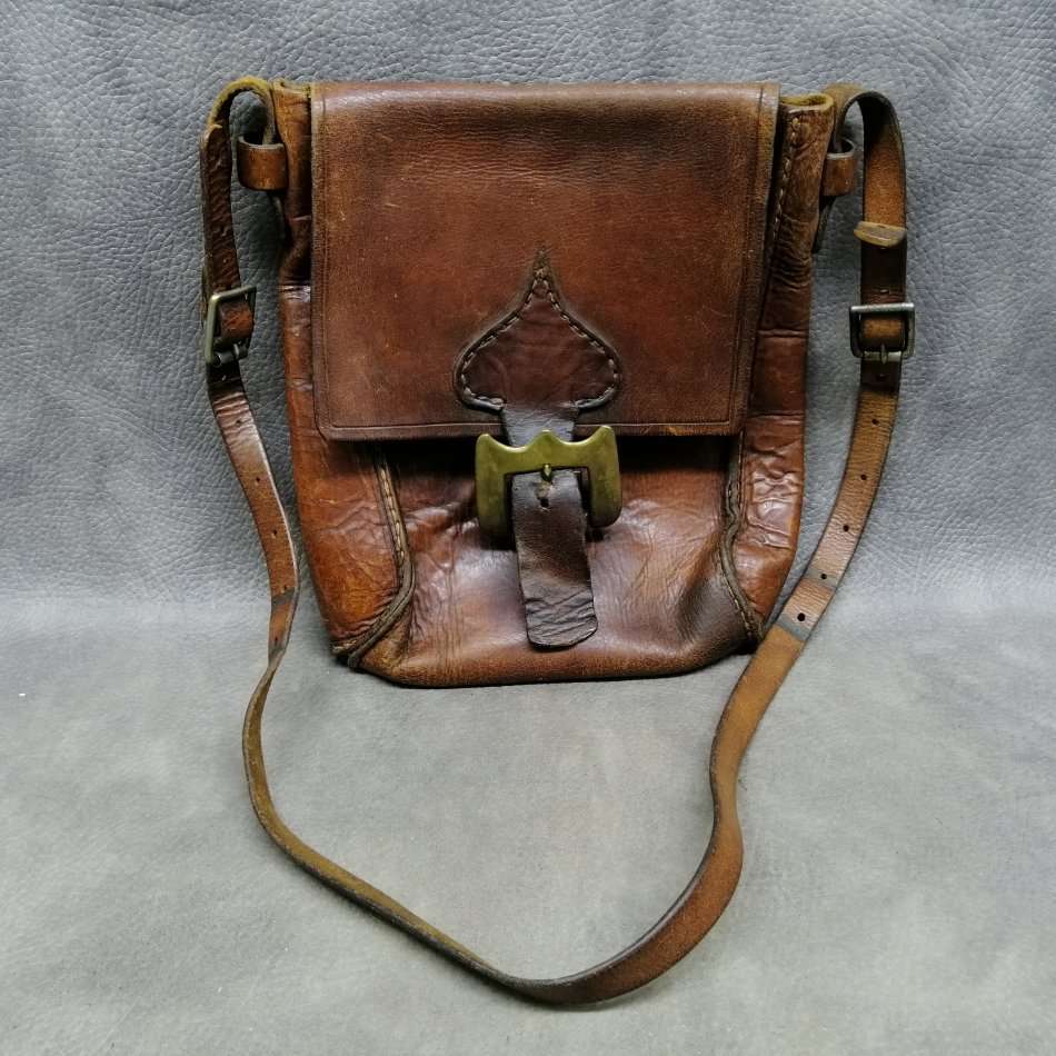 Vintage Genuine Leather Cross Over Bag!!!