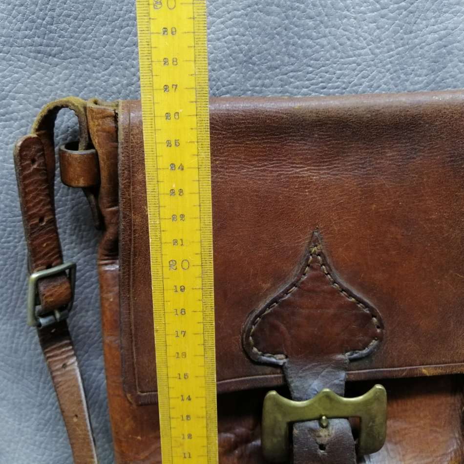 Vintage Genuine Leather Cross Over Bag!!!