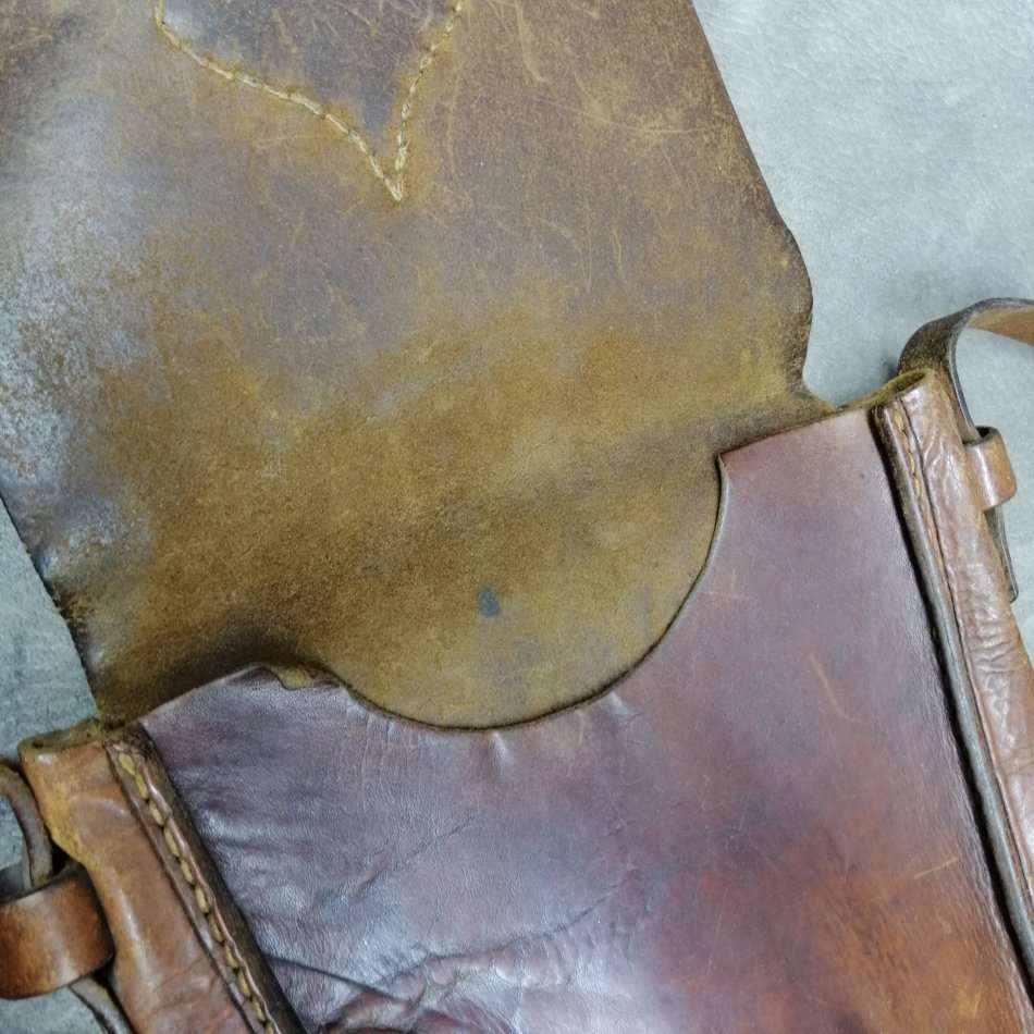 Vintage Genuine Leather Cross Over Bag!!!