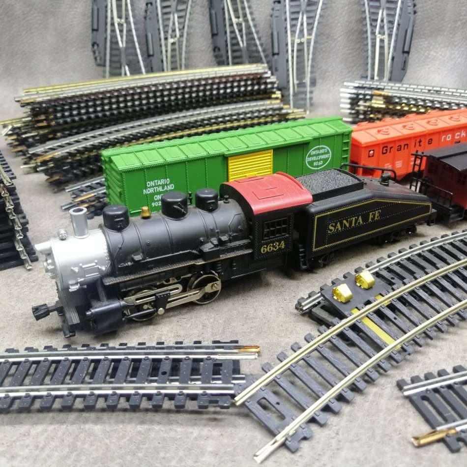 Large Model Power Train Set, Immaculate Condition, Extra Lima Tracks, Not Tested - Like New!!!