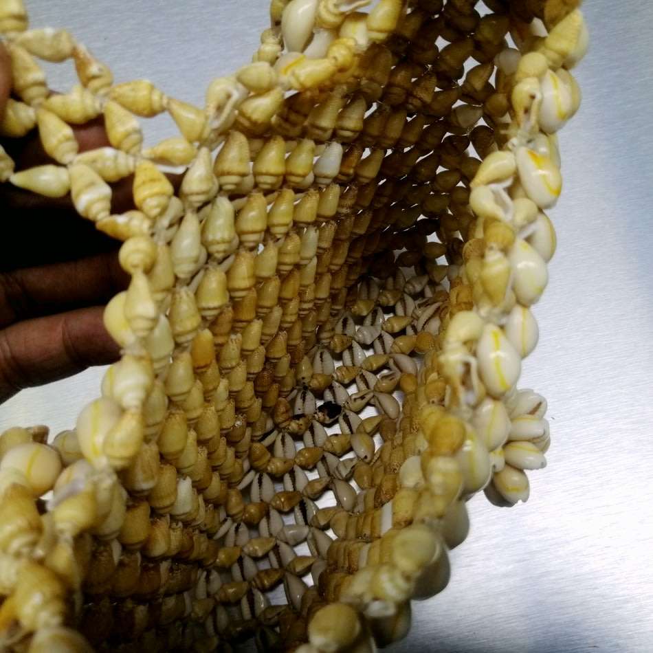 Fantastic!!! Highly Detailed Handcrafted Sea Shell Hand Bag!!!