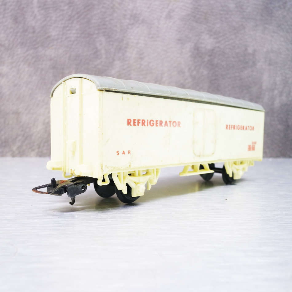 Original HO Scale LIMA SAR Refrigerator Wagon!!!